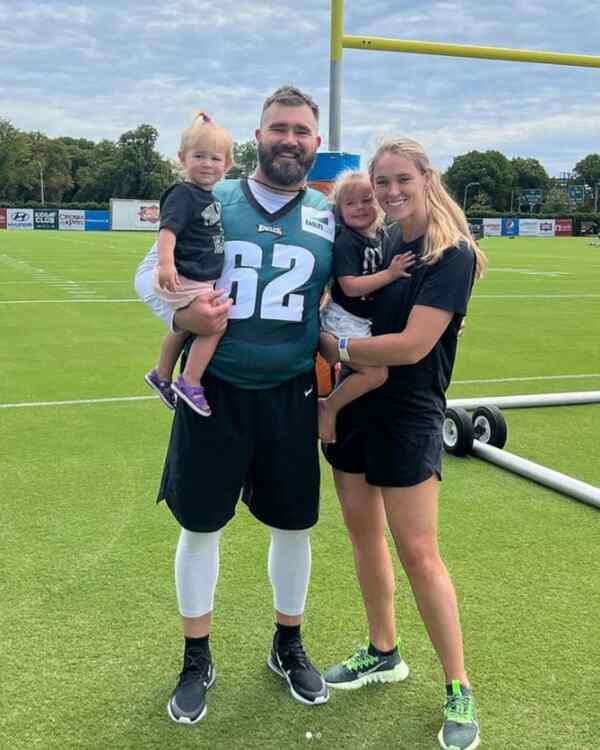 Who are Travis Kelce Children?